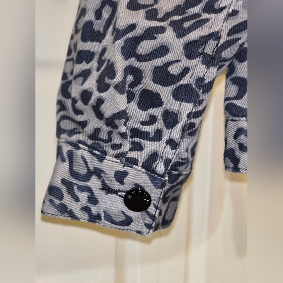 D & Co Women's Animal Print Denim Jacket Size Small - Picture 8 of 11